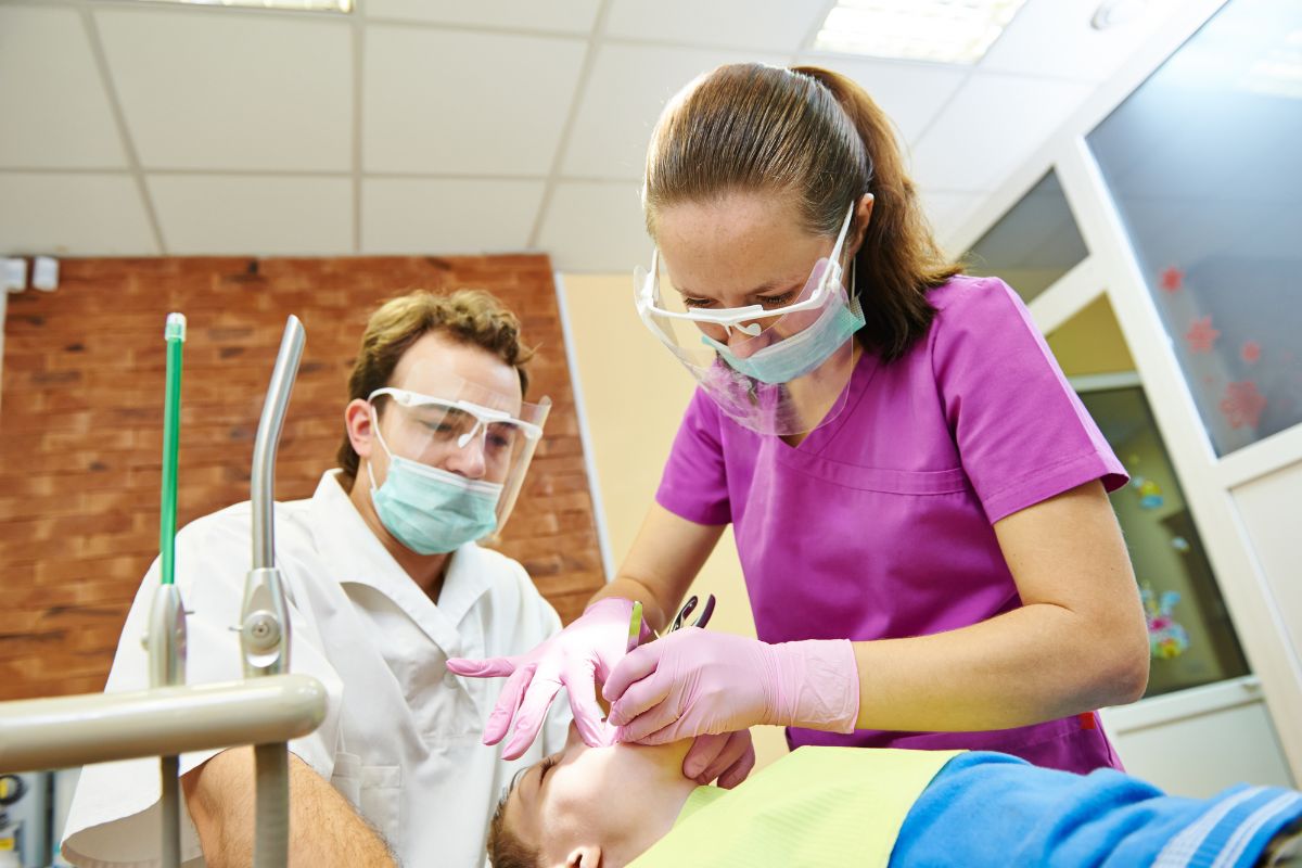 The Benefits of Choosing a Sedation Dentist for Your Dental Care