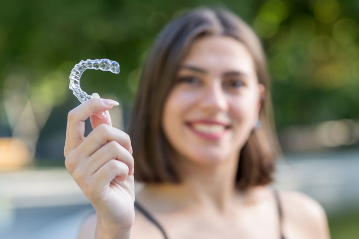 How to Handle Discomfort and Soreness with Invisalign Treatment